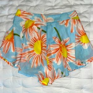 Tobi flowy shorts
